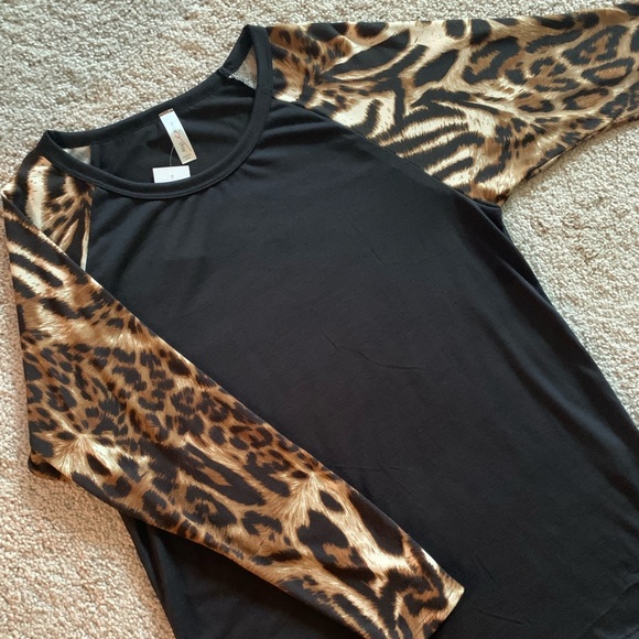 Black leopard sleeve tunic - Picture 3 of 9